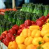 Ukrainai ieviests aizliegums uz Krieviju eksportēt augļus un dārzeņus